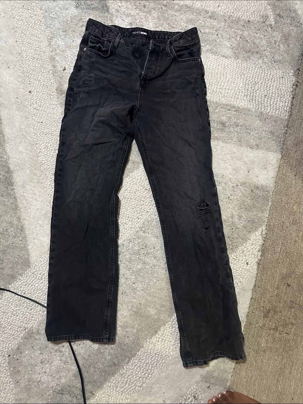 Fashion Nova Black Straight Men’s Jeans with Subtle Distress